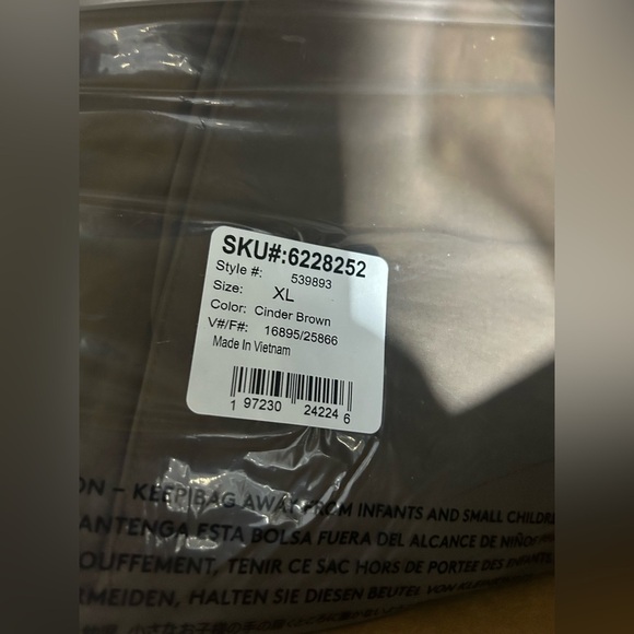 Lands' End Men's Waterproof Squall Parka Coat NWT - Picture 10 of 12